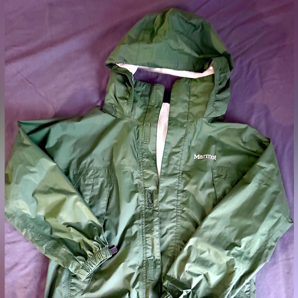 Marmot Forest Green Raincoat Small